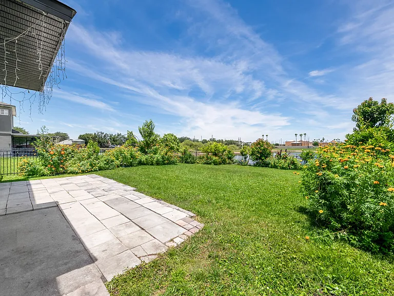 1752 Portcastle Cir — Photo 61