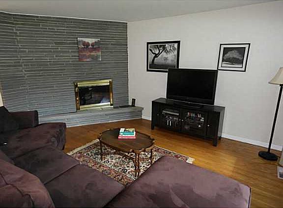 2nd image of 23 Larchwood Dr