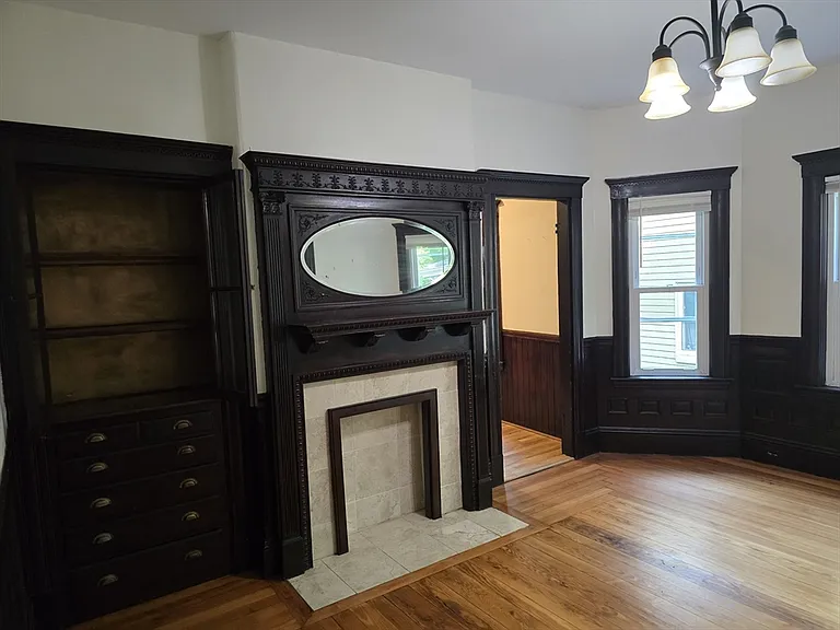 33 Tower St #1 — Photo 1