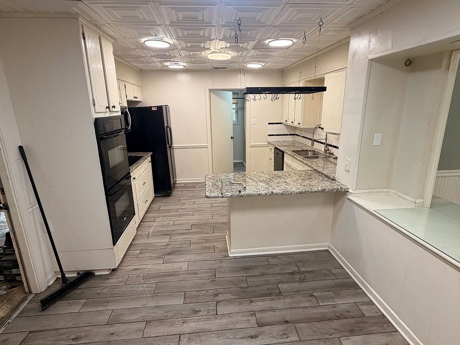 4 bed, 3214 sqft, $2,800 — Photo 3