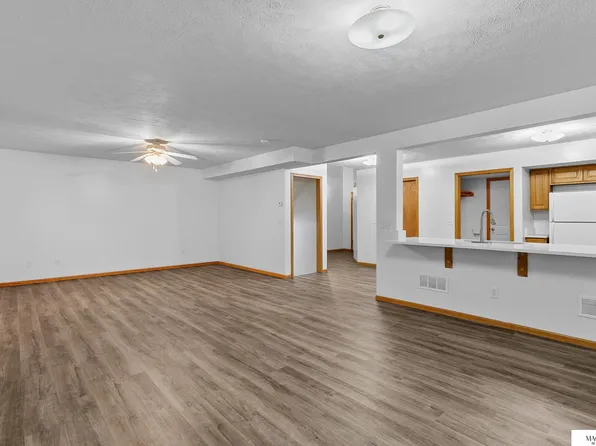 7240 Dorchester Ct, Lincoln, NE 68521