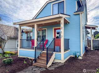 1217 8th St, Bremerton, WA 98337