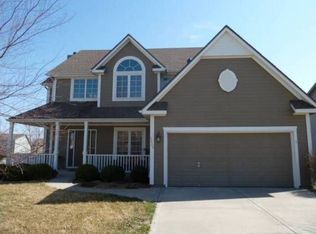 1101 SW Prairie Star Cir, Lees Summit, MO 64081