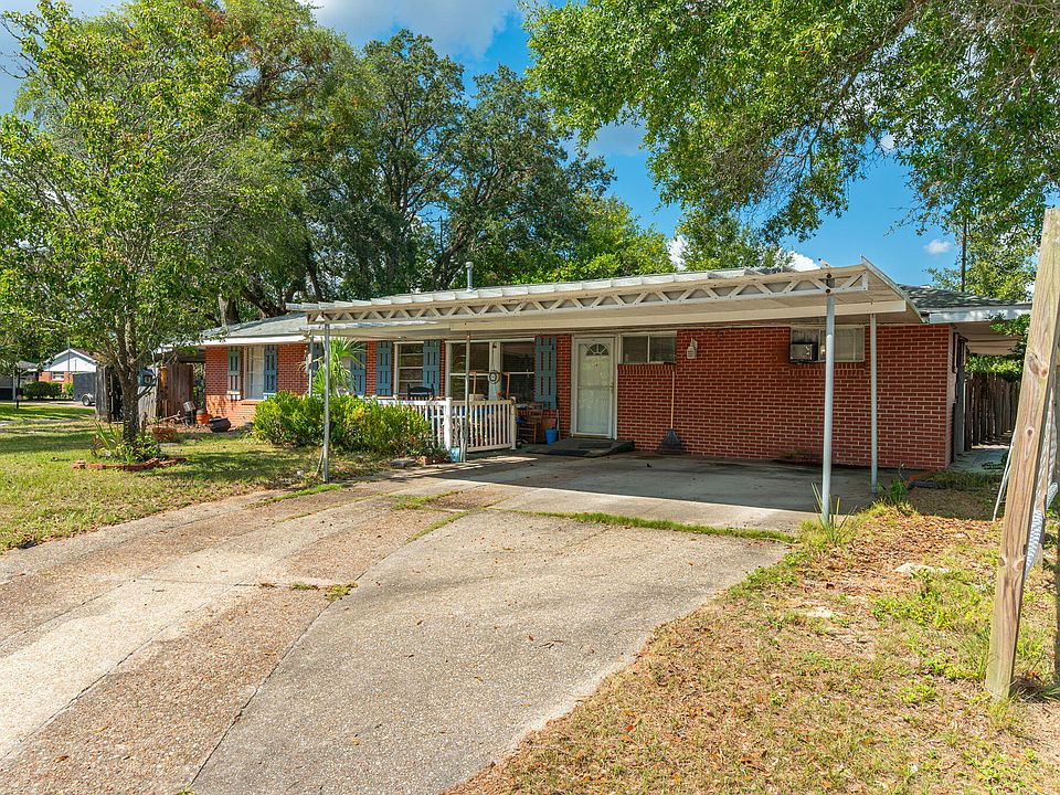 1st image of 26 Eglin St