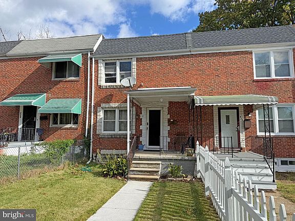 4th image of 830 Saint Dunstans Rd