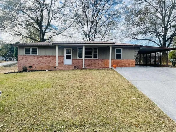 18 Maple Dr, Summerville, GA 30747