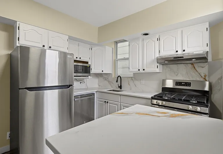 292 Claremont Ave #1 — Photo 1