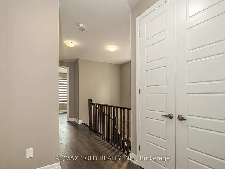 42 Milt Schmidt St — Photo 18