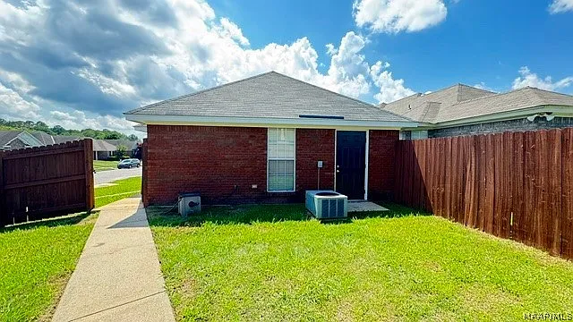1333 Centerfield Ct — Photo 18