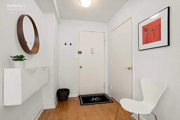 Sold by Sotheby's International Realty | media 20