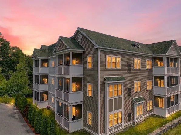 2201 Briarwood Vlg Unit 2201, Clinton, MA 01510