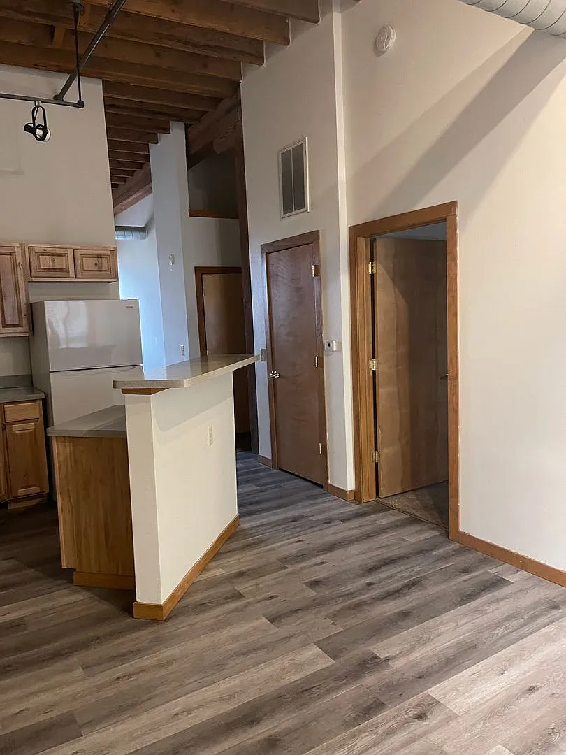 Belle Harbor offers one, two, and three bedroom lofts — Photo 1
