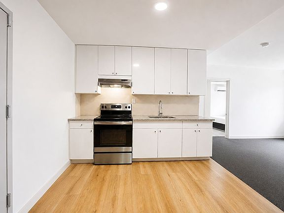 2nd image of 7040 45th Ave APT 6D
