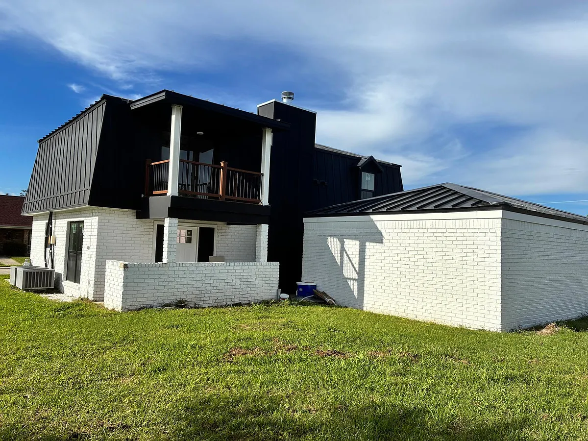 Building Photo - 2189 Nixon Dr