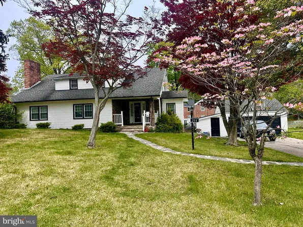 211 S Columbia St, Woodbury, NJ 08096