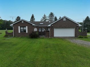 7261 Middle Rd, Hope, MI 48628