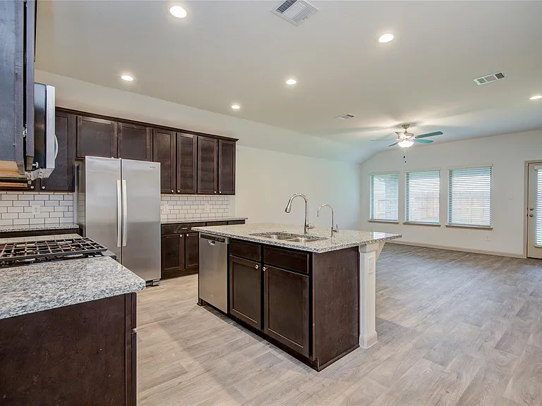 3507 Telford Ln — Photo 23