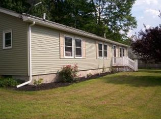 8 Rockwood St, Bennington, VT 05201