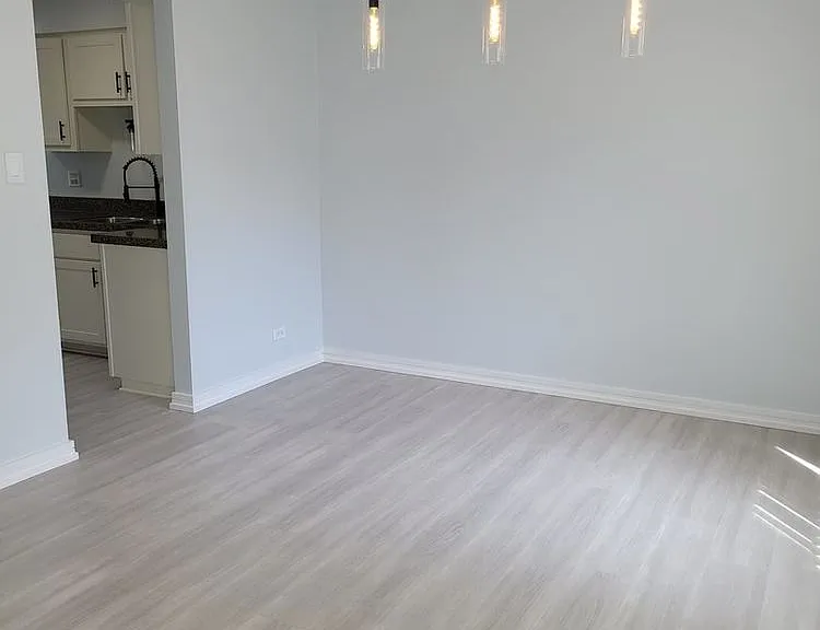 1722 Warwick Ct — Photo 5