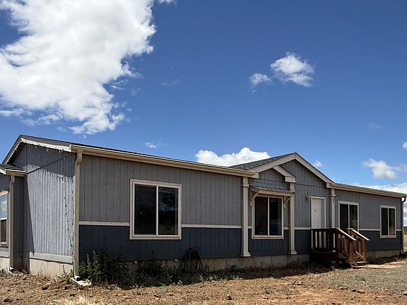2nd image of 186 Old Mountain Rd