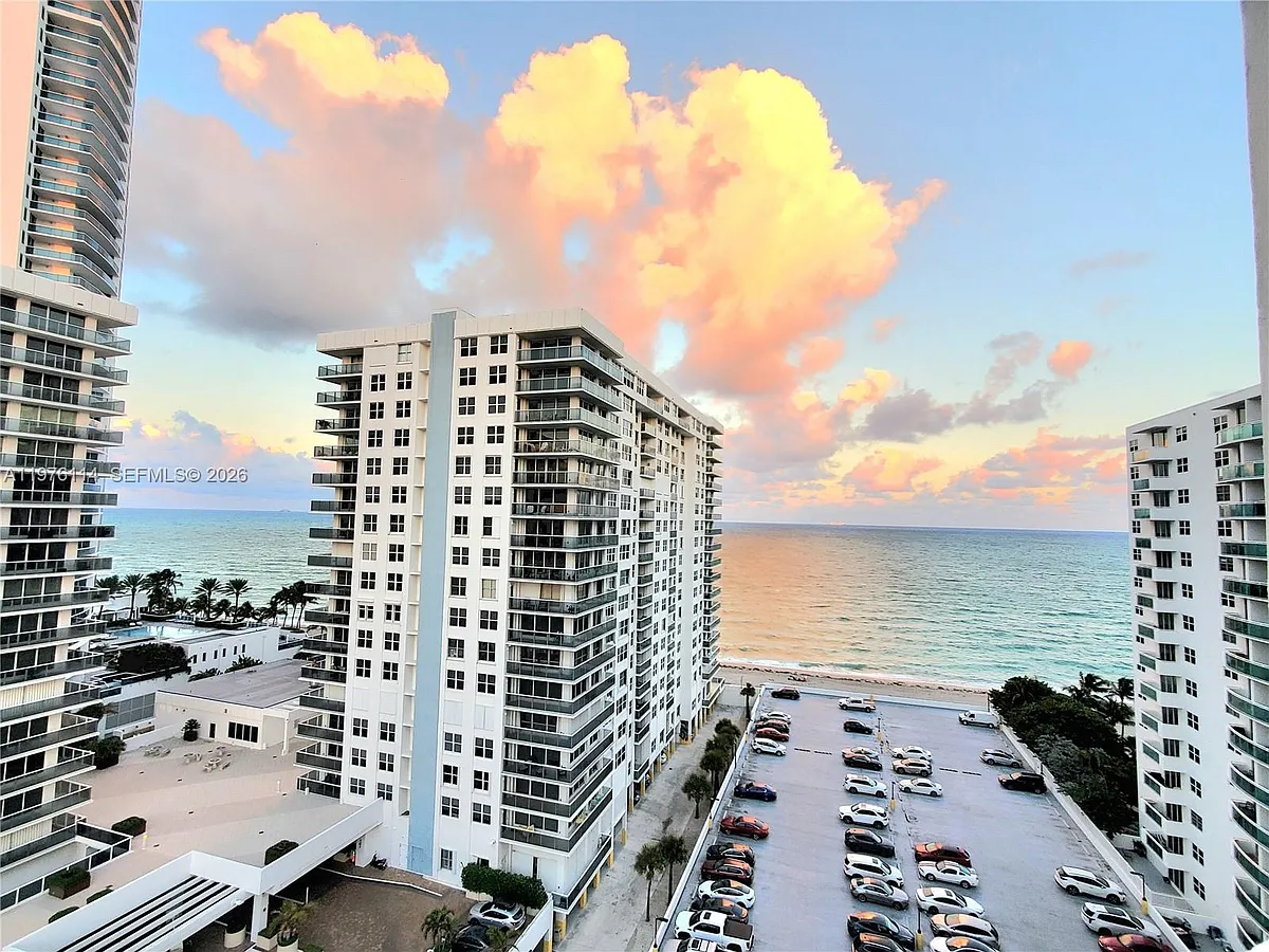 Building Photo - 3001 S Ocean Dr #1243