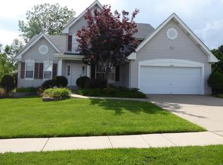 3883 Park Place Estates Dr, Bridgeton, MO 63044