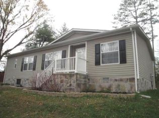 309 E Circle Dr, Rossville, GA 30741