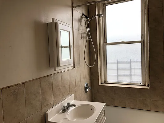 Rented by Bruma Realty LLC | media 5