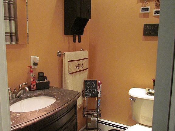 5th image of 360 Barlow Ave APT 17A