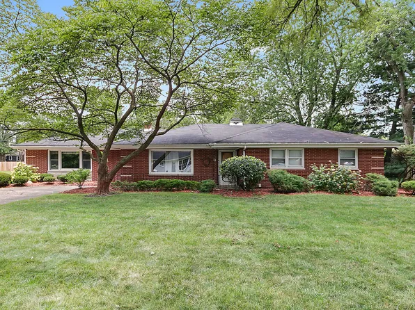 18755 Walter St, Lansing, IL 60438
