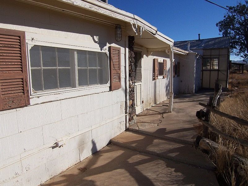 1st image of 8990 Holman Road