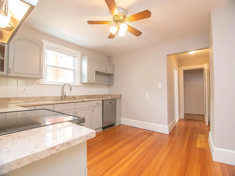 48 Oak Square Ave #1 — Photo 6