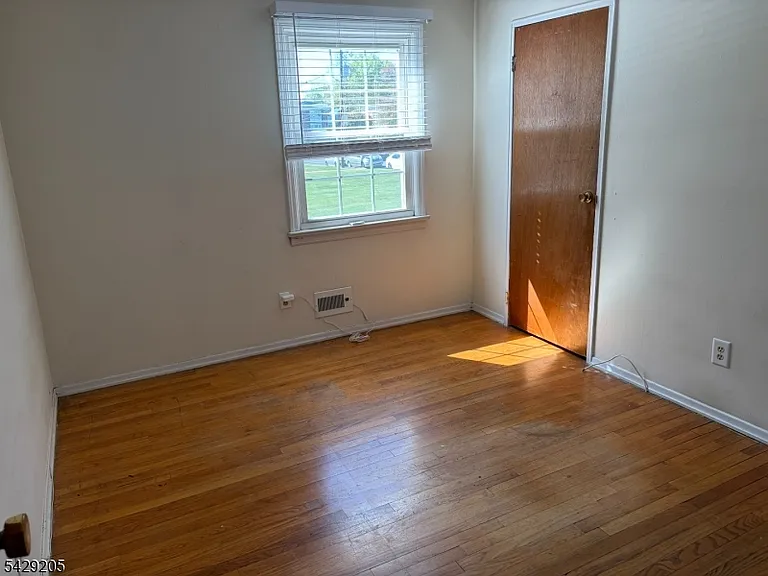 6 Columbia Dr #1A — Photo 6
