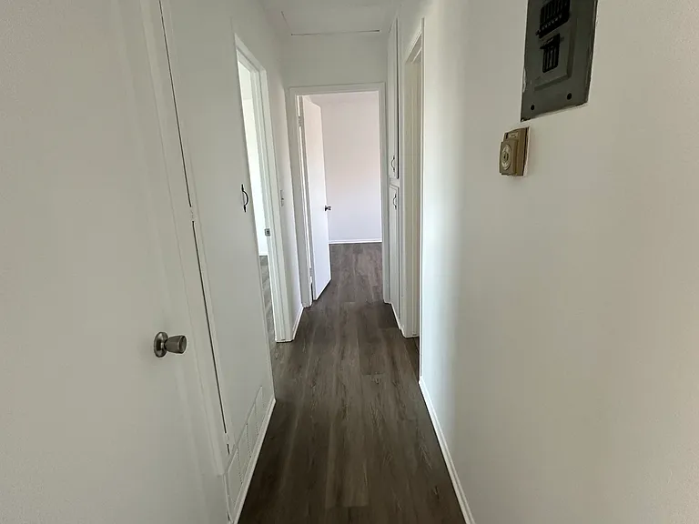 142 S Delano St #3 — Photo 2