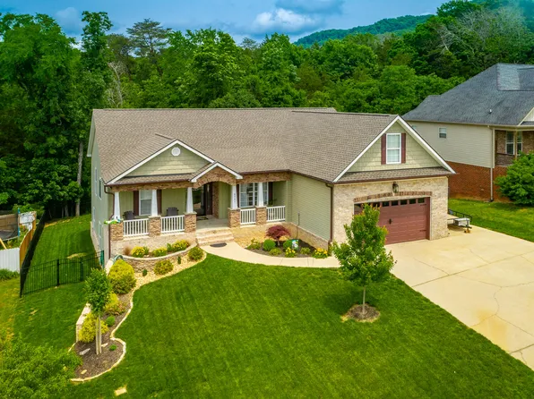 8941 Sunridge Dr, Ooltewah, TN 37363