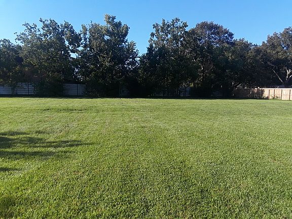 3rd image of 8402 N Killarney Dr
