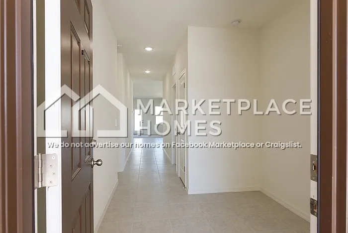 4924 N 192nd Ln — Photo 4