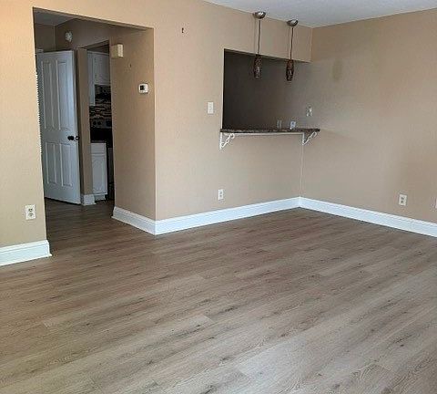 2nd image of 6702 Everhart Rd APT D106
