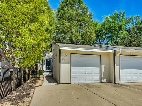 327 Colony Green Dr, Bloomingdale, IL 60108