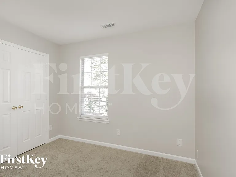 5716 Henderson Oaks Dr — Photo 15