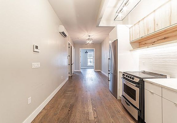 2nd image of 1043 Bedford Ave APT 4B