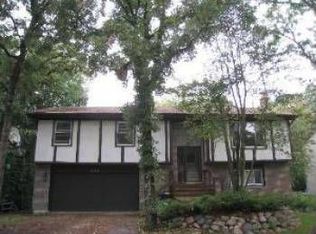 355 Kim Trl, Lake Zurich, IL 60047