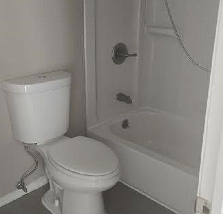 4th image of 243 Hett Ave Floor 1