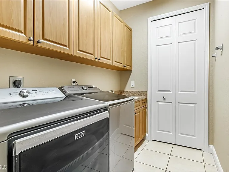 2817 SW 42nd Ln — Photo 30