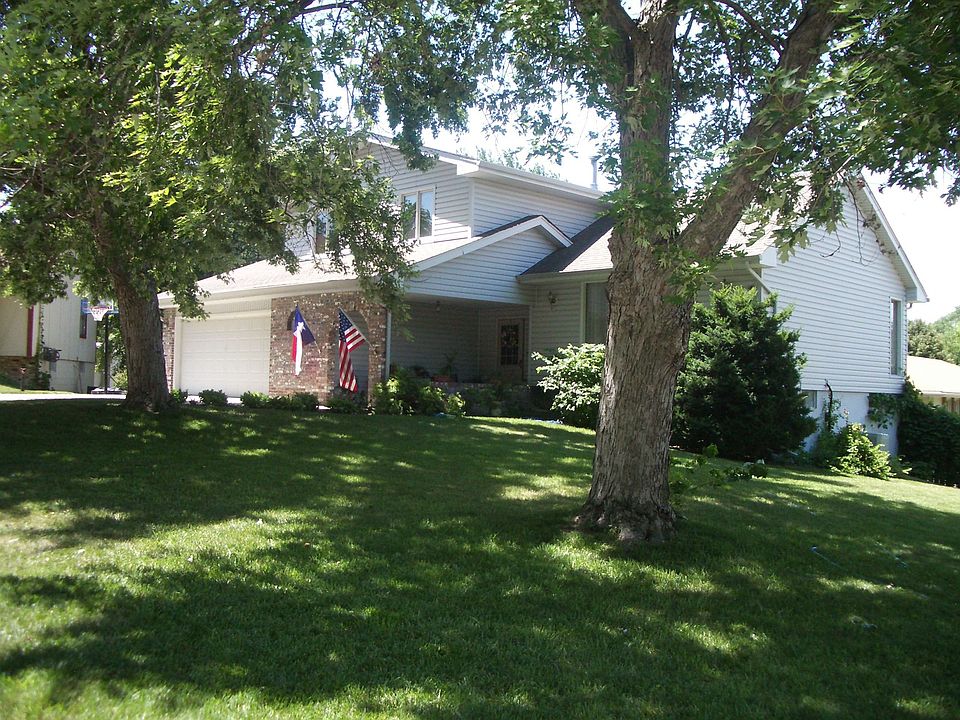 1st image of 601 Pinto Cir