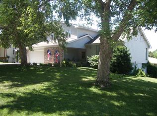 601 Pinto Cir, Papillion, NE 68046