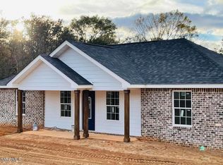121 Southern Oak, Lucedale, MS 39452
