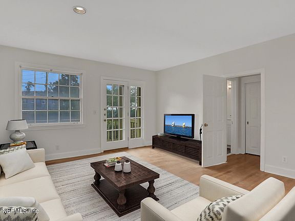 4th image of 805 LASALLE Street #805