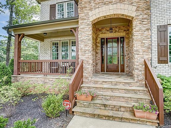 4th image of 1623 Hawkstone Dr