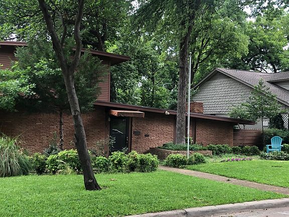 2nd image of 6879 Burwood Ln